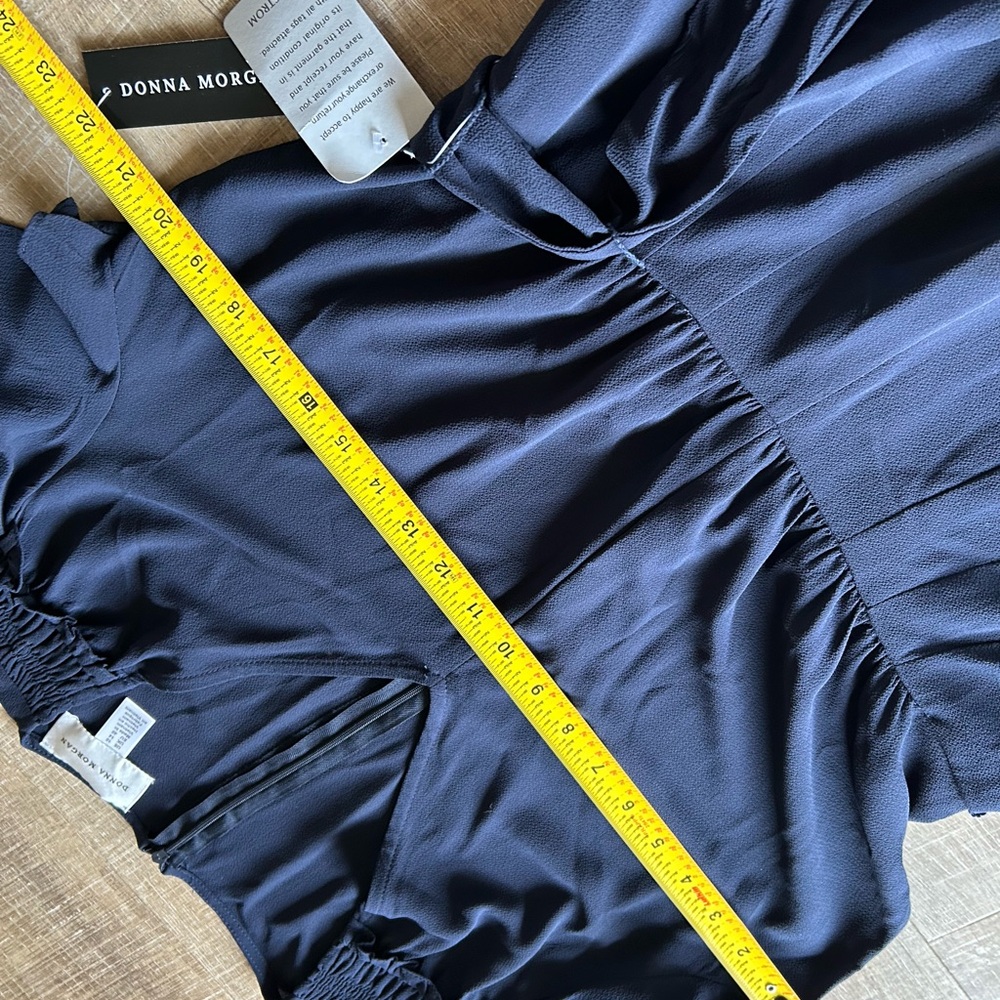 NEW Donna Morgan Crepe jumpsuit 10 wide leg cropped V-neck tie lightweight blue - Picture 12 of 15